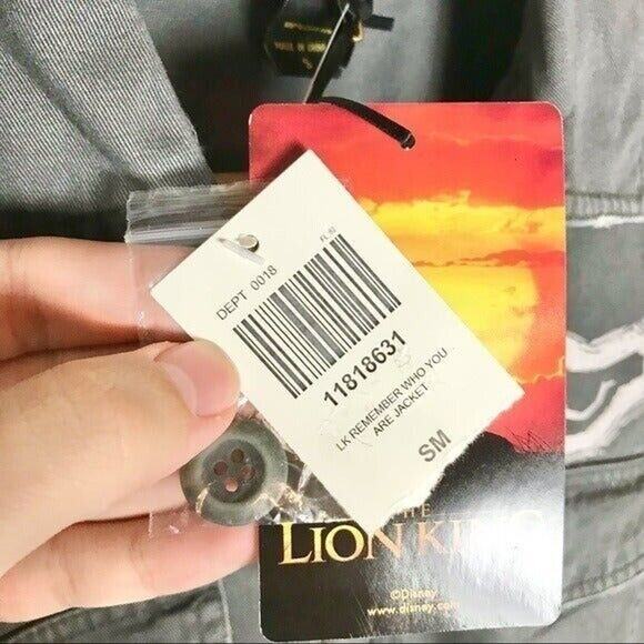 Disney Her Universe NWT Junior Small Cotton Lion King Destructed Cargo Jacket - Picture 5 of 9